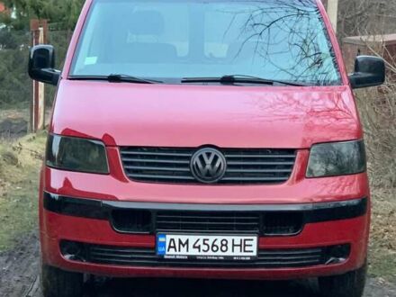 Фольксваген Каравелла 2007 в Житомире на Automoto.ua Красный Фольксваген Каравелла, объемом двигателя 2.5 л и пробегом 410 тыс. км за 9700 $, фото 1 на Automoto.ua