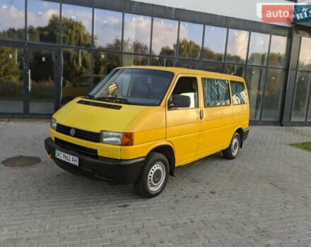 Желтый Фольксваген Каравелла, объемом двигателя 1.9 л и пробегом 370 тыс. км за 4500 $, фото 1 на Automoto.ua