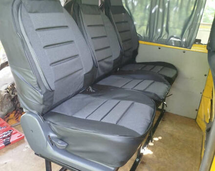 Желтый Фольксваген Каравелла, объемом двигателя 1.9 л и пробегом 370 тыс. км за 4500 $, фото 5 на Automoto.ua