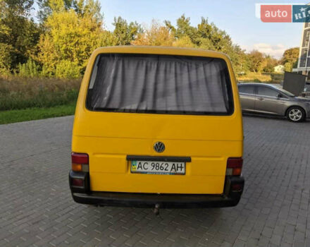 Желтый Фольксваген Каравелла, объемом двигателя 1.9 л и пробегом 370 тыс. км за 4500 $, фото 3 на Automoto.ua