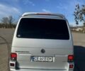 Серый Фольксваген Каравелла, объемом двигателя 2.5 л и пробегом 300 тыс. км за 11160 $, фото 2 на Automoto.ua