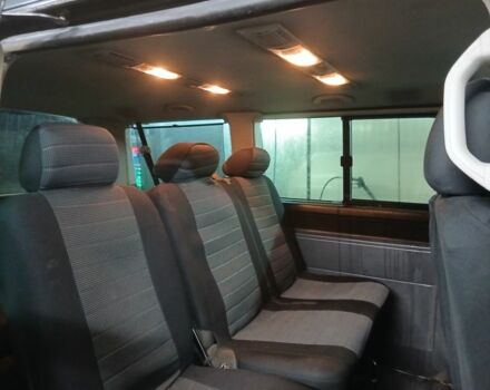 Сірий Фольксваген Каравелла, об'ємом двигуна 2.5 л та пробігом 300 тис. км за 5100 $, фото 6 на Automoto.ua