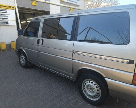 Серый Фольксваген Каравелла, объемом двигателя 2.8 л и пробегом 430 тыс. км за 8900 $, фото 1 на Automoto.ua