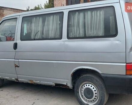 Серый Фольксваген Каравелла, объемом двигателя 1.9 л и пробегом 450 тыс. км за 4000 $, фото 4 на Automoto.ua