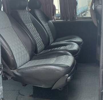 Серый Фольксваген Каравелла, объемом двигателя 1.9 л и пробегом 450 тыс. км за 4000 $, фото 7 на Automoto.ua