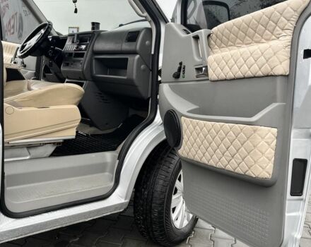 Серый Фольксваген Каравелла, объемом двигателя 2.5 л и пробегом 399 тыс. км за 13499 $, фото 7 на Automoto.ua