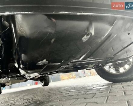 Серый Фольксваген Каравелла, объемом двигателя 2.5 л и пробегом 399 тыс. км за 13499 $, фото 4 на Automoto.ua