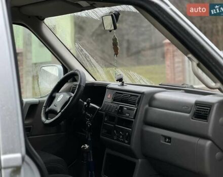 Серый Фольксваген Каравелла, объемом двигателя 2.5 л и пробегом 510 тыс. км за 9499 $, фото 33 на Automoto.ua