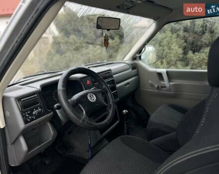 Серый Фольксваген Каравелла, объемом двигателя 2.5 л и пробегом 510 тыс. км за 9499 $, фото 37 на Automoto.ua