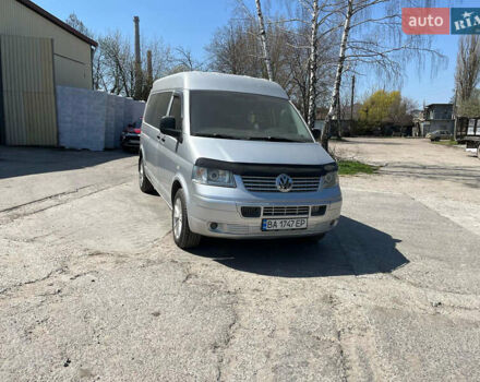 Серый Фольксваген Каравелла, объемом двигателя 2.5 л и пробегом 430 тыс. км за 9200 $, фото 9 на Automoto.ua