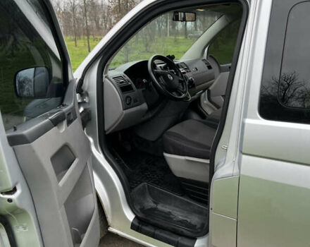 Сірий Фольксваген Каравелла, об'ємом двигуна 2.5 л та пробігом 414 тис. км за 13000 $, фото 32 на Automoto.ua