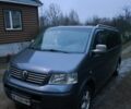 Серый Фольксваген Каравелла, объемом двигателя 2.5 л и пробегом 420 тыс. км за 9800 $, фото 1 на Automoto.ua