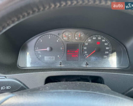 Серый Фольксваген Каравелла, объемом двигателя 2.5 л и пробегом 430 тыс. км за 9200 $, фото 5 на Automoto.ua