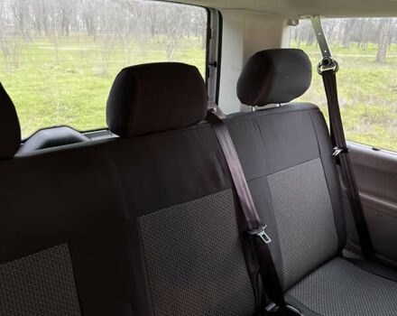 Сірий Фольксваген Каравелла, об'ємом двигуна 2.5 л та пробігом 414 тис. км за 13000 $, фото 26 на Automoto.ua