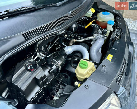 Серый Фольксваген Каравелла, объемом двигателя 2.46 л и пробегом 308 тыс. км за 12300 $, фото 23 на Automoto.ua