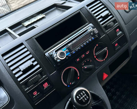 Серый Фольксваген Каравелла, объемом двигателя 2.46 л и пробегом 308 тыс. км за 12300 $, фото 27 на Automoto.ua