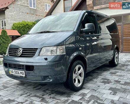 Серый Фольксваген Каравелла, объемом двигателя 2.46 л и пробегом 308 тыс. км за 12300 $, фото 7 на Automoto.ua