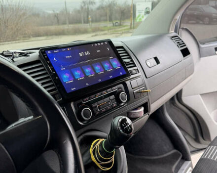 Серый Фольксваген Каравелла, объемом двигателя 1.97 л и пробегом 319 тыс. км за 16500 $, фото 16 на Automoto.ua