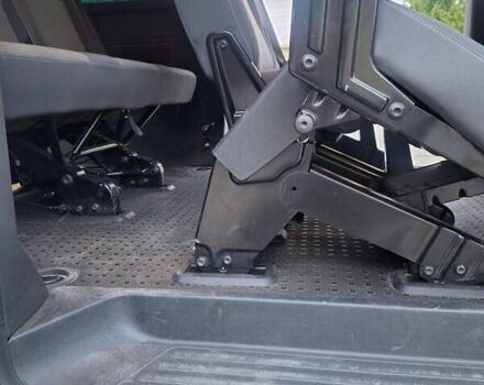 Сірий Фольксваген Каравелла, об'ємом двигуна 2 л та пробігом 380 тис. км за 16900 $, фото 4 на Automoto.ua