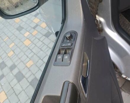 Сірий Фольксваген Каравелла, об'ємом двигуна 2 л та пробігом 380 тис. км за 16900 $, фото 20 на Automoto.ua