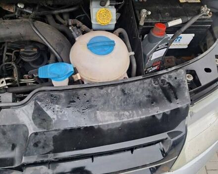 Сірий Фольксваген Каравелла, об'ємом двигуна 2 л та пробігом 380 тис. км за 16900 $, фото 10 на Automoto.ua