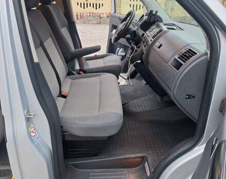 Сірий Фольксваген Каравелла, об'ємом двигуна 2 л та пробігом 380 тис. км за 16900 $, фото 3 на Automoto.ua