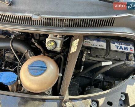 Фольксваген Каравелла 2012 у Києві на Automoto.ua Сірий Фольксваген Каравелла, об'ємом двигуна 1.97 л та пробігом 340 тис. км за 20000 $, фото 4 на Automoto.ua