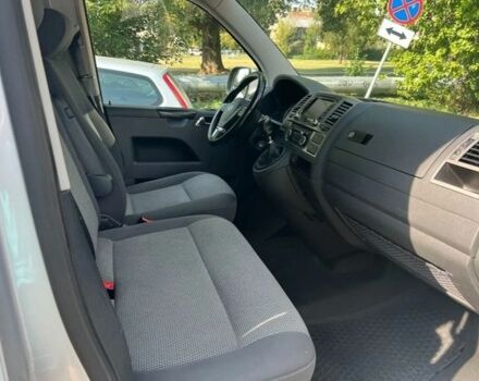 Серый Фольксваген Каравелла, объемом двигателя 2 л и пробегом 266 тыс. км за 8000 $, фото 16 на Automoto.ua