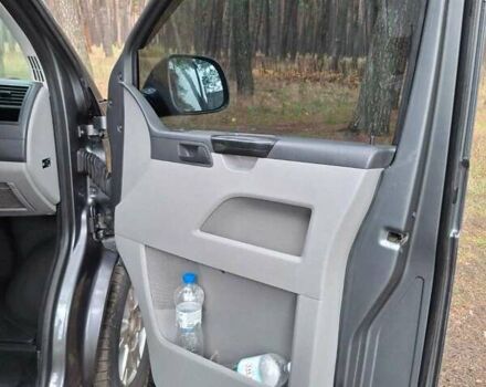 Серый Фольксваген Каравелла, объемом двигателя 1.97 л и пробегом 302 тыс. км за 16000 $, фото 28 на Automoto.ua