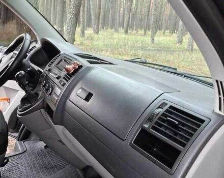 Серый Фольксваген Каравелла, объемом двигателя 1.97 л и пробегом 302 тыс. км за 16000 $, фото 20 на Automoto.ua