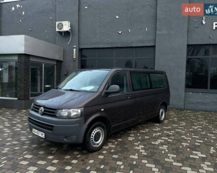 Сірий Фольксваген Каравелла, об'ємом двигуна 1.98 л та пробігом 495 тис. км за 18000 $, фото 1 на Automoto.ua