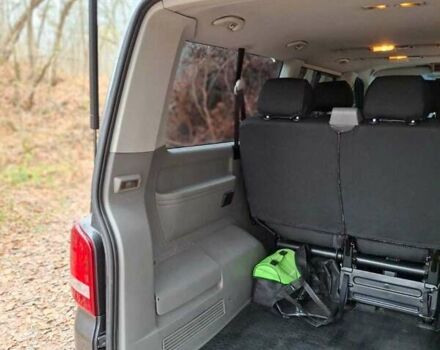 Серый Фольксваген Каравелла, объемом двигателя 1.97 л и пробегом 302 тыс. км за 16000 $, фото 13 на Automoto.ua