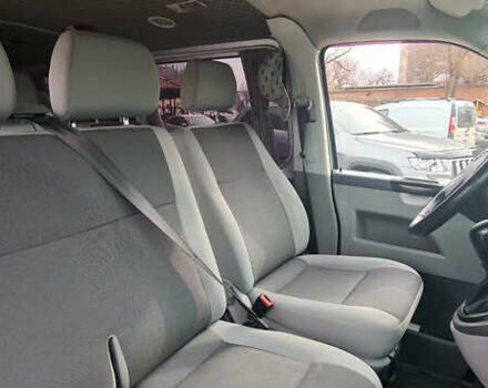 Фольксваген Каравелла 2014 в Николаеве на Automoto.ua Серый Фольксваген Каравелла, объемом двигателя 1.98 л и пробегом 380 тыс. км за 19500 $, фото 8 на Automoto.ua