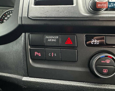 Серый Фольксваген Каравелла, объемом двигателя 1.97 л и пробегом 181 тыс. км за 33500 $, фото 15 на Automoto.ua