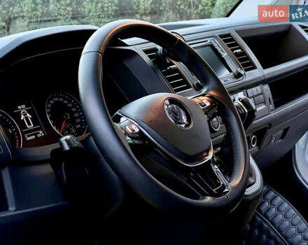 Сірий Фольксваген Каравелла, об'ємом двигуна 1.97 л та пробігом 228 тис. км за 31000 $, фото 5 на Automoto.ua