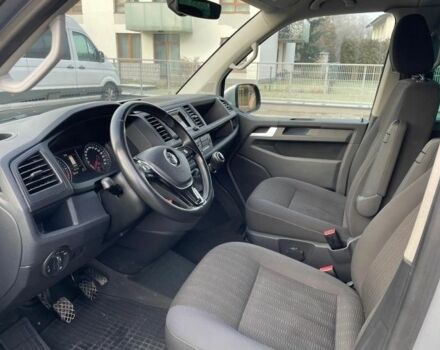 Серый Фольксваген Каравелла, объемом двигателя 2 л и пробегом 165 тыс. км за 13200 $, фото 12 на Automoto.ua