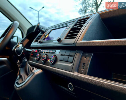 Сірий Фольксваген Каравелла, об'ємом двигуна 1.97 л та пробігом 228 тис. км за 31000 $, фото 11 на Automoto.ua