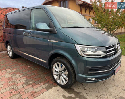 Серый Фольксваген Каравелла, объемом двигателя 1.97 л и пробегом 181 тыс. км за 33500 $, фото 1 на Automoto.ua