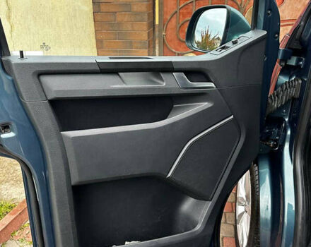 Серый Фольксваген Каравелла, объемом двигателя 1.97 л и пробегом 181 тыс. км за 33500 $, фото 14 на Automoto.ua