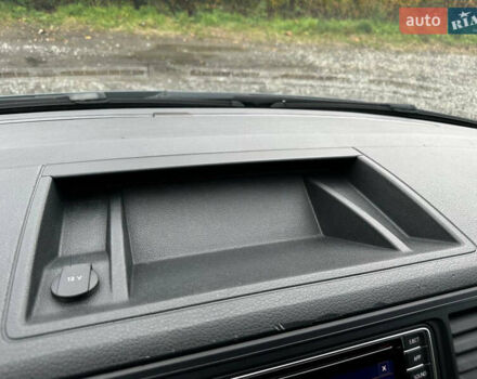 Серый Фольксваген Каравелла, объемом двигателя 1.97 л и пробегом 181 тыс. км за 33500 $, фото 26 на Automoto.ua