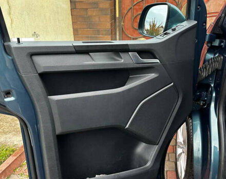 Серый Фольксваген Каравелла, объемом двигателя 1.97 л и пробегом 181 тыс. км за 33500 $, фото 25 на Automoto.ua