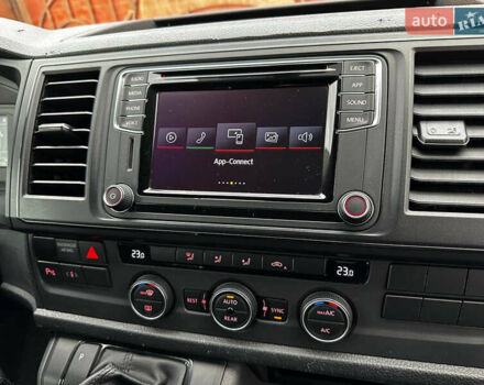 Серый Фольксваген Каравелла, объемом двигателя 1.97 л и пробегом 181 тыс. км за 33500 $, фото 17 на Automoto.ua