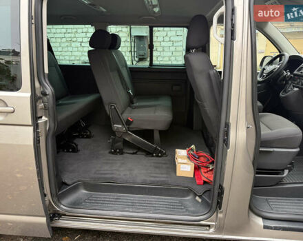 Серый Фольксваген Каравелла, объемом двигателя 1.97 л и пробегом 200 тыс. км за 28500 $, фото 14 на Automoto.ua