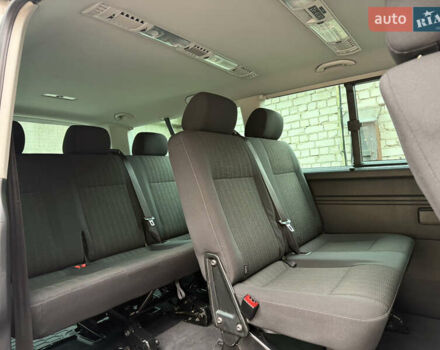 Серый Фольксваген Каравелла, объемом двигателя 1.97 л и пробегом 200 тыс. км за 28500 $, фото 15 на Automoto.ua