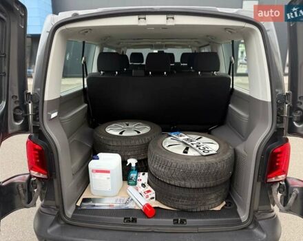 Фольксваген Каравелла 2020 в Киеве на Automoto.ua Серый Фольксваген Каравелла, объемом двигателя 1.97 л и пробегом 283 тыс. км за 37000 $, фото 4 на Automoto.ua