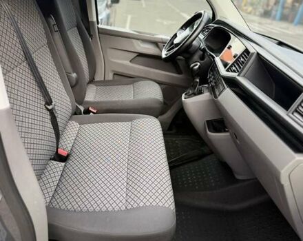 Фольксваген Каравелла 2020 в Киеве на Automoto.ua Серый Фольксваген Каравелла, объемом двигателя 1.97 л и пробегом 283 тыс. км за 37000 $, фото 3 на Automoto.ua