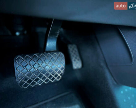 Серый Фольксваген Каравелла, объемом двигателя 2 л и пробегом 300 тыс. км за 40068 $, фото 55 на Automoto.ua