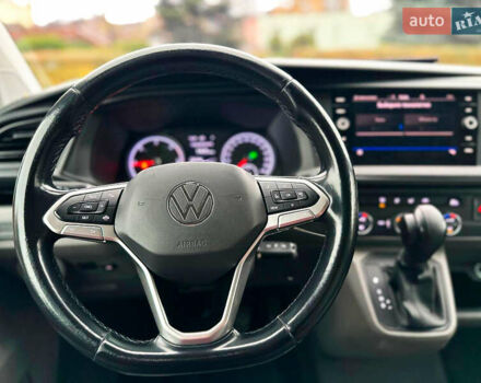 Серый Фольксваген Каравелла, объемом двигателя 2 л и пробегом 300 тыс. км за 40068 $, фото 9 на Automoto.ua