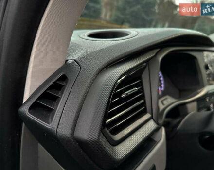 Серый Фольксваген Каравелла, объемом двигателя 2 л и пробегом 300 тыс. км за 40068 $, фото 26 на Automoto.ua