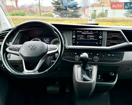 Серый Фольксваген Каравелла, объемом двигателя 2 л и пробегом 300 тыс. км за 40068 $, фото 49 на Automoto.ua